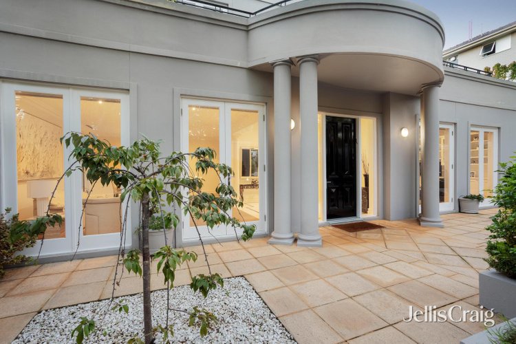 1 635 Orrong Road Toorak 3142