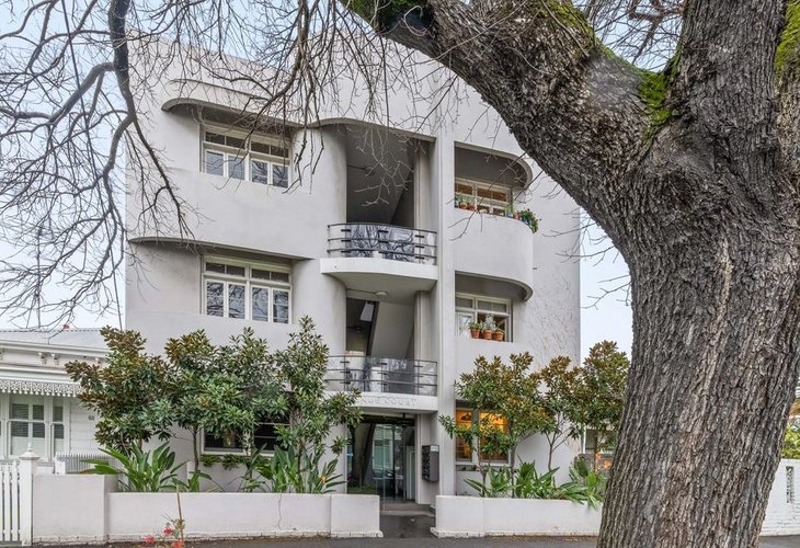 1/64 Victoria Avenue Albert Park 3206