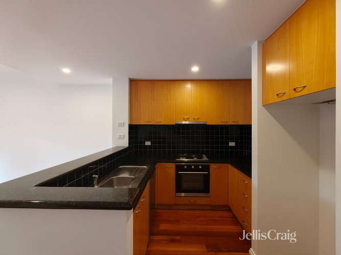 16/5 Evans Street Brunswick 3056