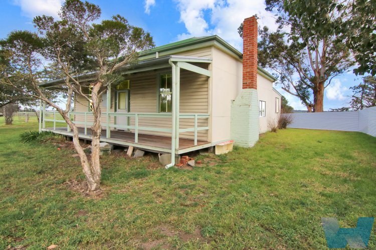 1660 Lindenow Glenaladale Road, Woodglen