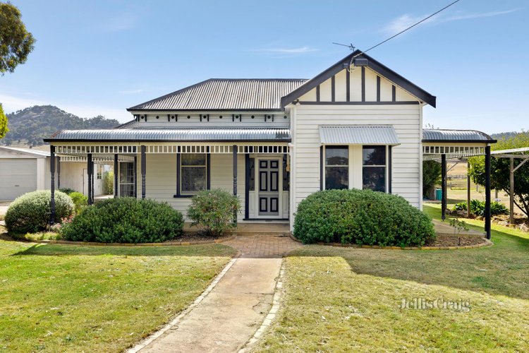 1694 Sunraysia Highway Addington 3352