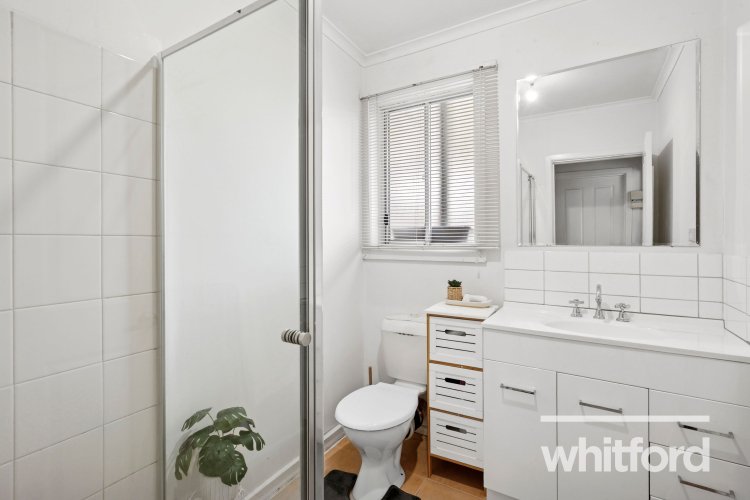 1/69A Camden Road, Newtown