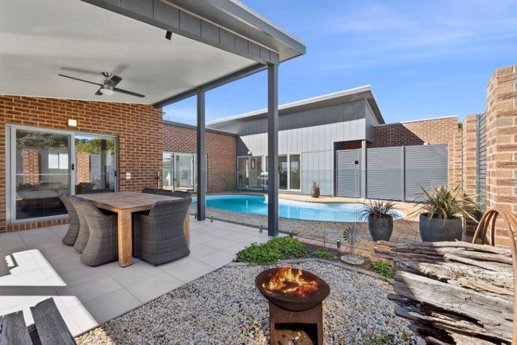 16A Baird Street  Castlemaine 3450