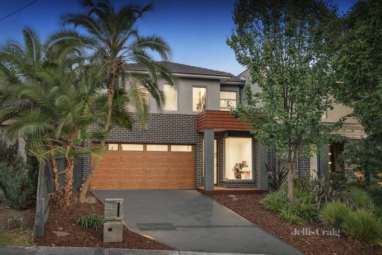 16A Bareena Grove Doncaster East 3109