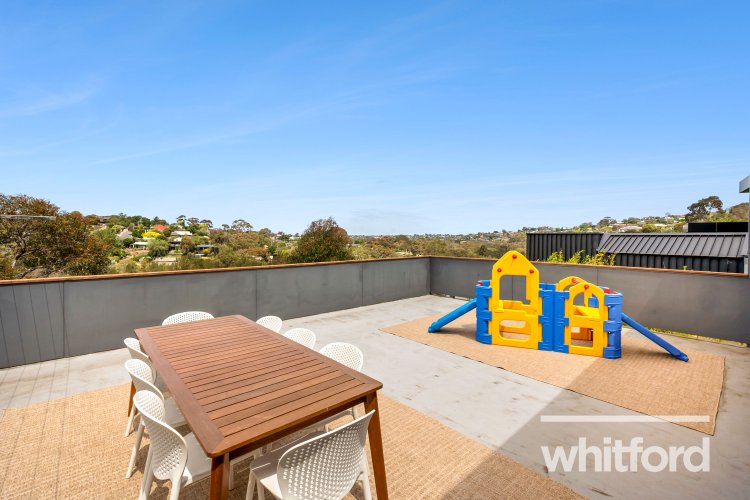 16b Watersedge Terrace, Highton