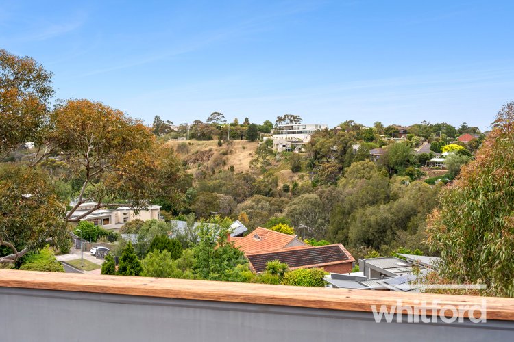 16B Watersedge Terrace, Highton