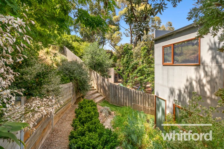 16B Watersedge Terrace, Highton