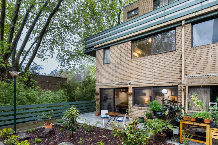 16D 312-328 Dryburgh Street North Melbourne 3051