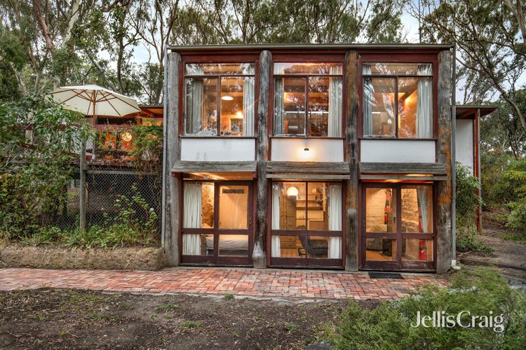 17-19 Carnon Street Greensborough 3088