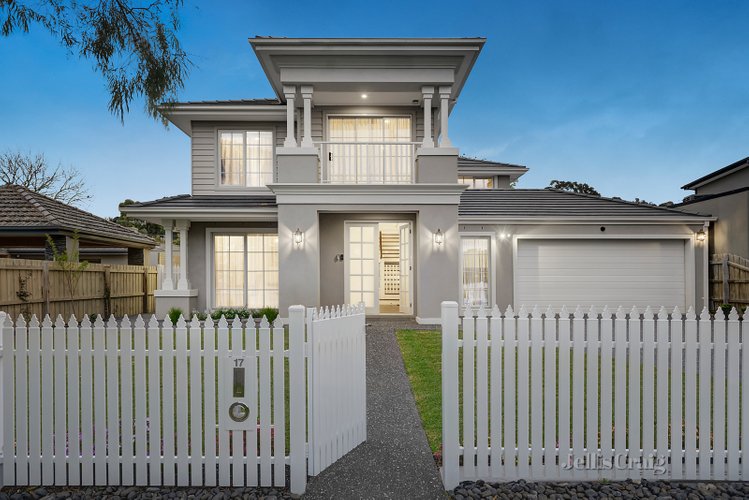 17 Bennett Avenue Mount Waverley 3149