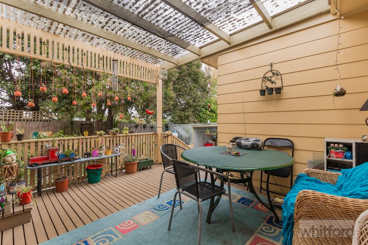 17 Cambra Road, Belmont