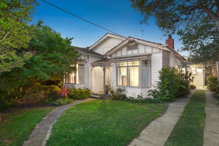 17 Clyde Street Glen Iris 3146