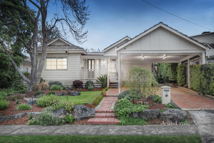 17 Dobson Avenue Rosanna 3084