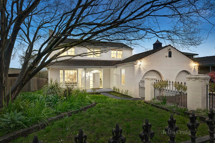 17 Fairbank Crescent Templestowe Lower 3107