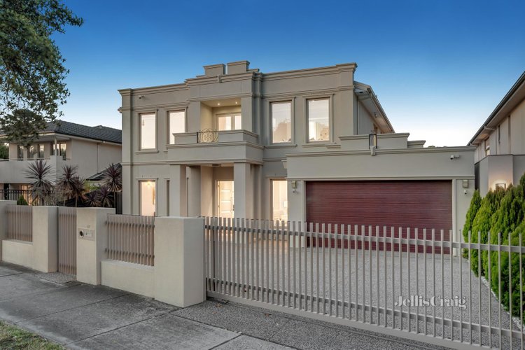 17 Glen Road Glen Waverley 3150
