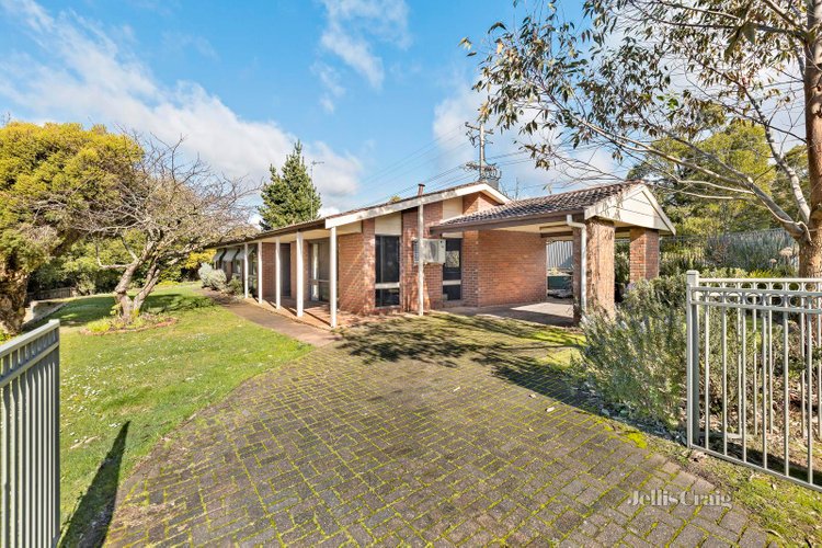 17 Highfield Avenue Mount Clear 3350