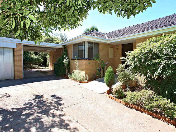 17 Highland Boulevard Ringwood 3134
