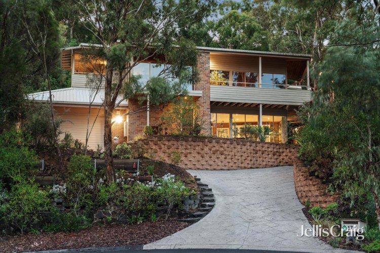 17 Laleham Court Eltham 3095