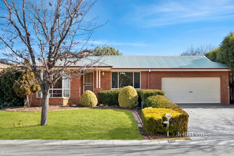 17 Lawrence Park Drive Castlemaine 3450
