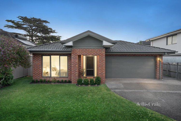 17 Leckie Street Bentleigh 3204