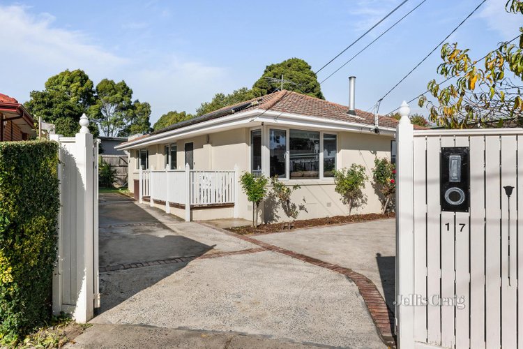 17 Mahala Court Blackburn South 3130