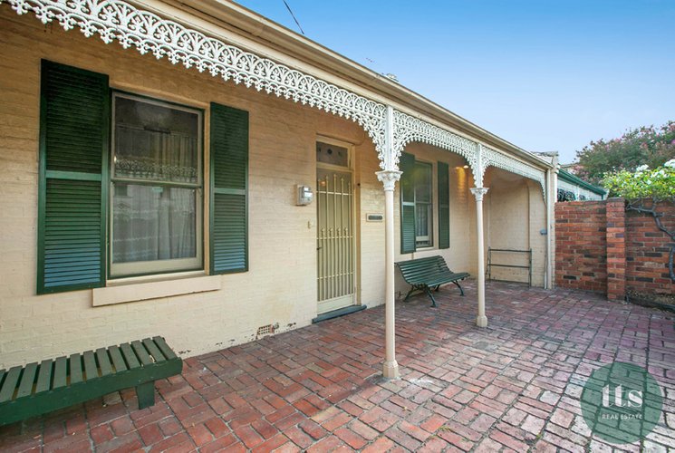 17 Maribyrnong Road Ascot Vale 3032