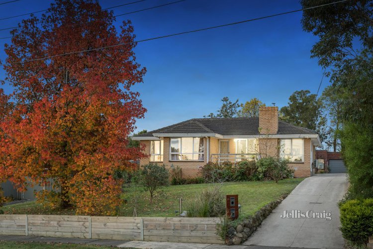 1 7 Masefield Avenue Mooroolbark 3138
