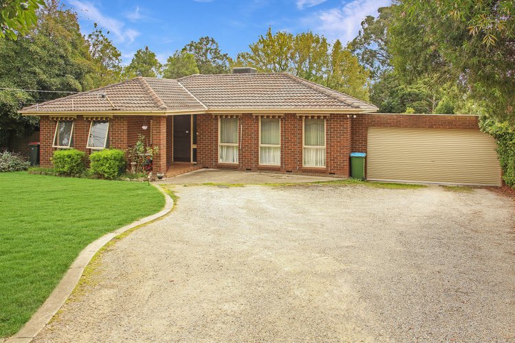 17 Meadow Road Croydon North 3136
