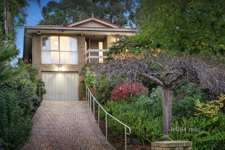 17 Michelle Avenue Watsonia North 3087