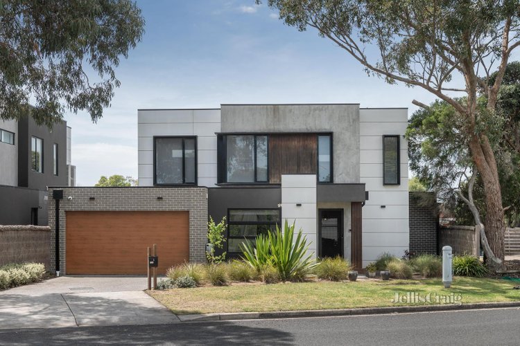 17 Moomba Street Mornington 3931