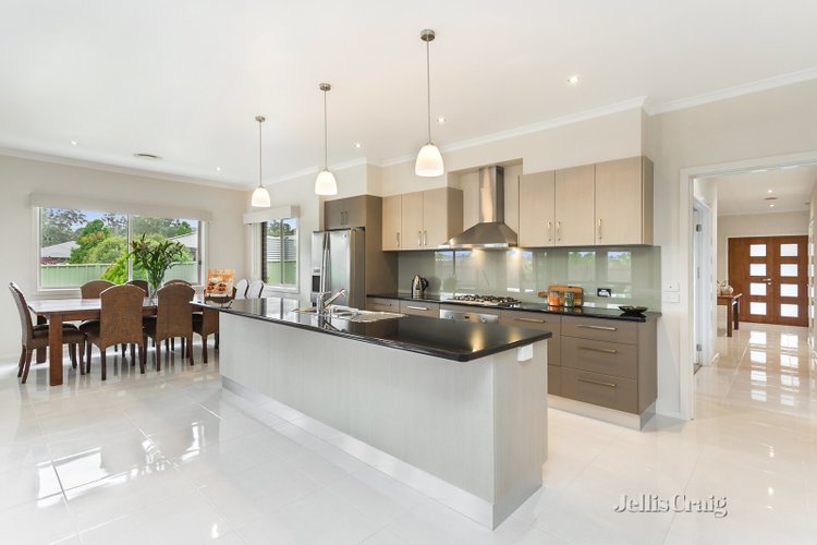 17 Newell Court Campbells Creek 3451