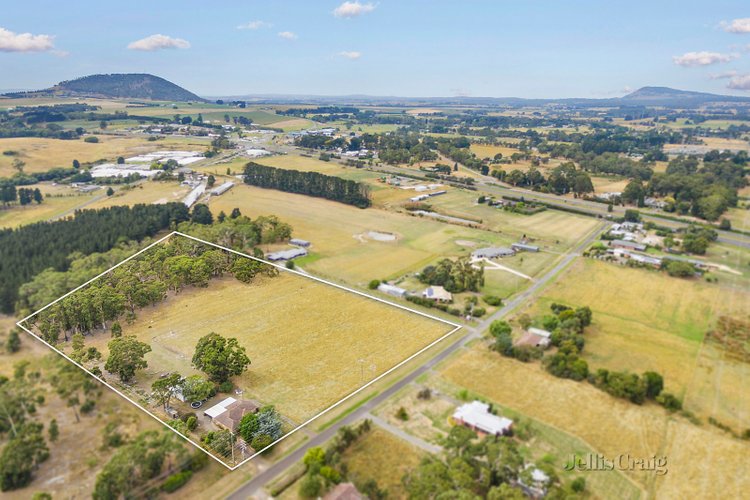 17 Orchard Lane Brown Hill 3350