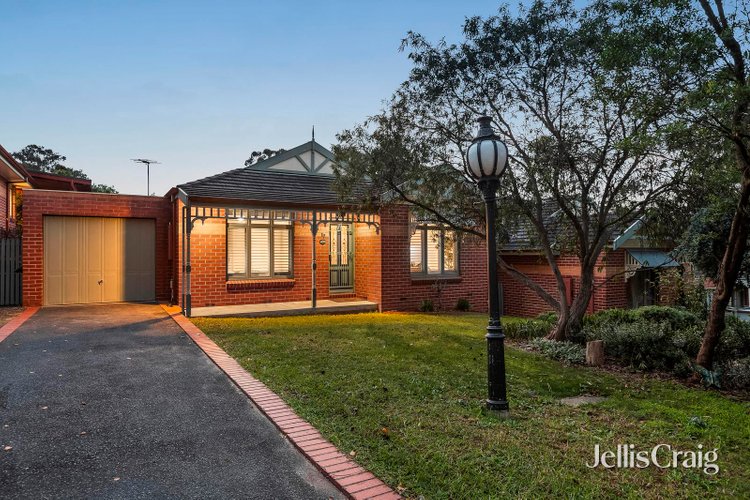 17 Piccadilly Close Greensborough 3088