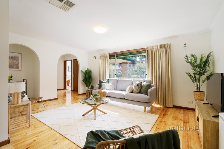 17 Ray Street Castlemaine 3450