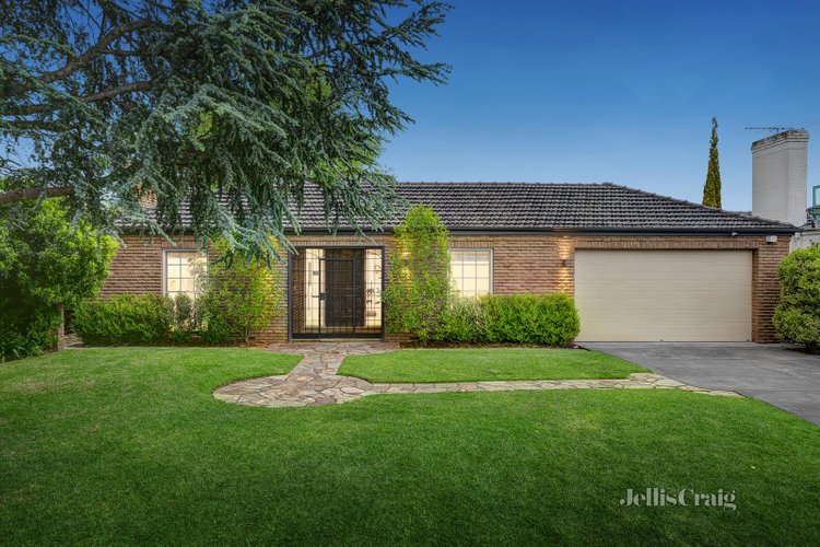 17 Rockingham Close Kew 3101