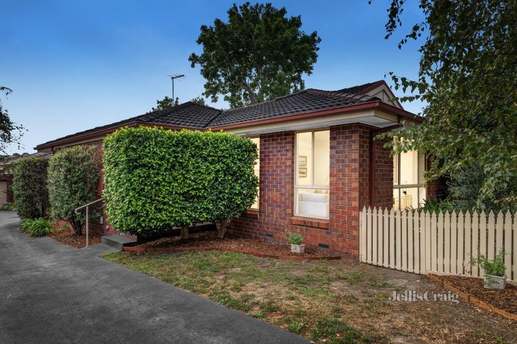1 7 Shirley Avenue Glen Waverley 3150