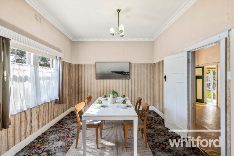 17 St Albans Road, East&nbsp;Geelong