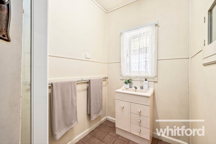 17 St Albans Road, East&nbsp;Geelong