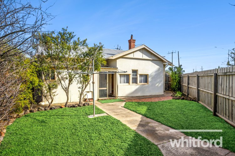 17 St Albans Road, East&nbsp;Geelong