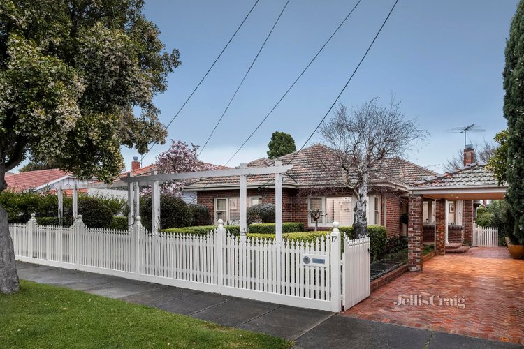 17 Stewart Street Ormond 3204