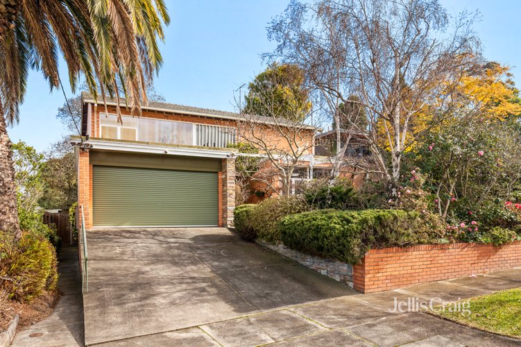 17 Tara Ave  Kew 3101