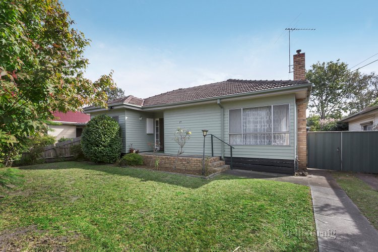 17 Thornton Street Bentleigh East 3165