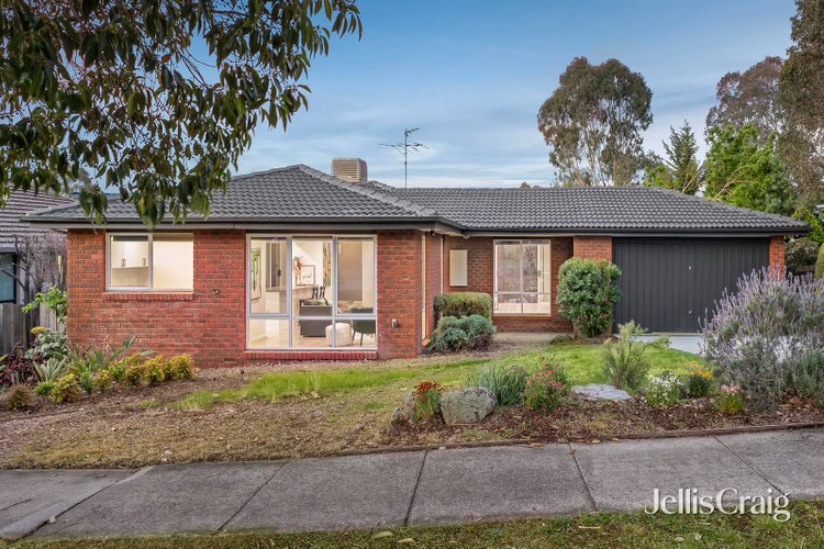 17 Valepark Drive Donvale 3111