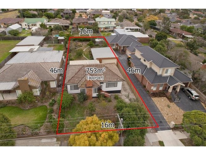 17 Wendora Street Strathmore 3041