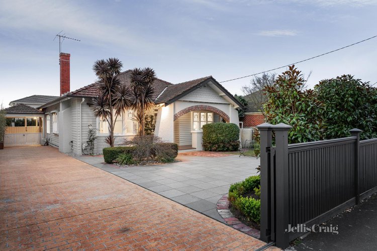 17 Weybridge Street Surrey Hills 3127