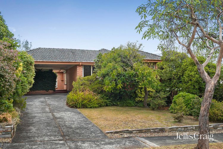 17 Winston Drive Doncaster 3108