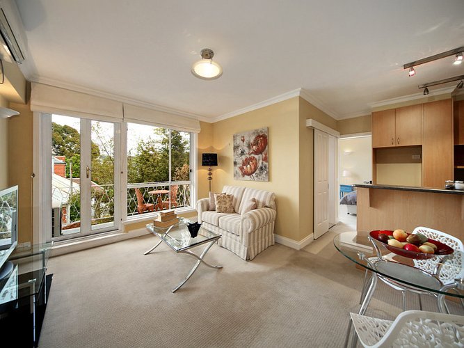 17 123 Millswyn Street South Yarra 3141
