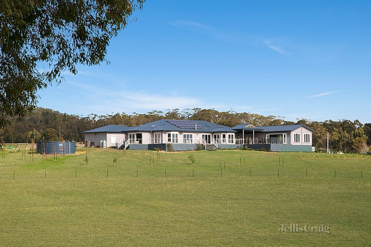 173 Sandy Farm Road Glenlyon 3461