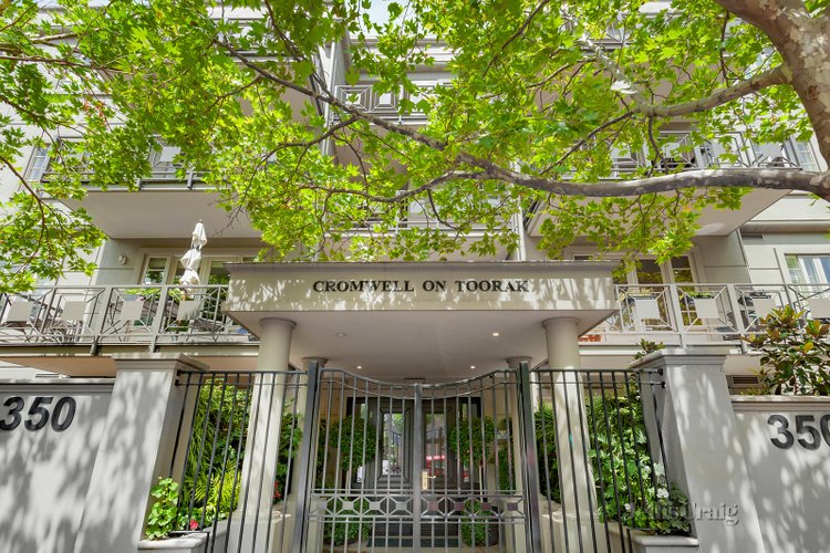 17/350 Toorak Road South Yarra 3141