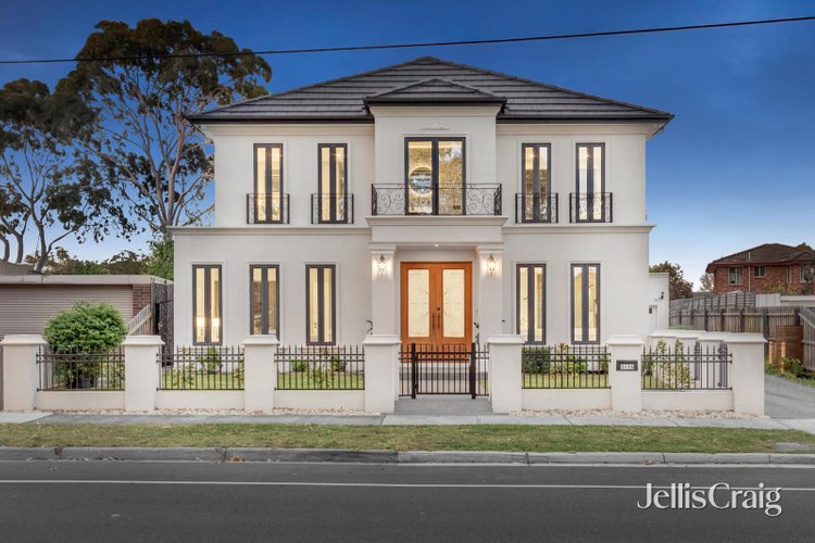 1 76 Capital Avenue Glen Waverley 3150